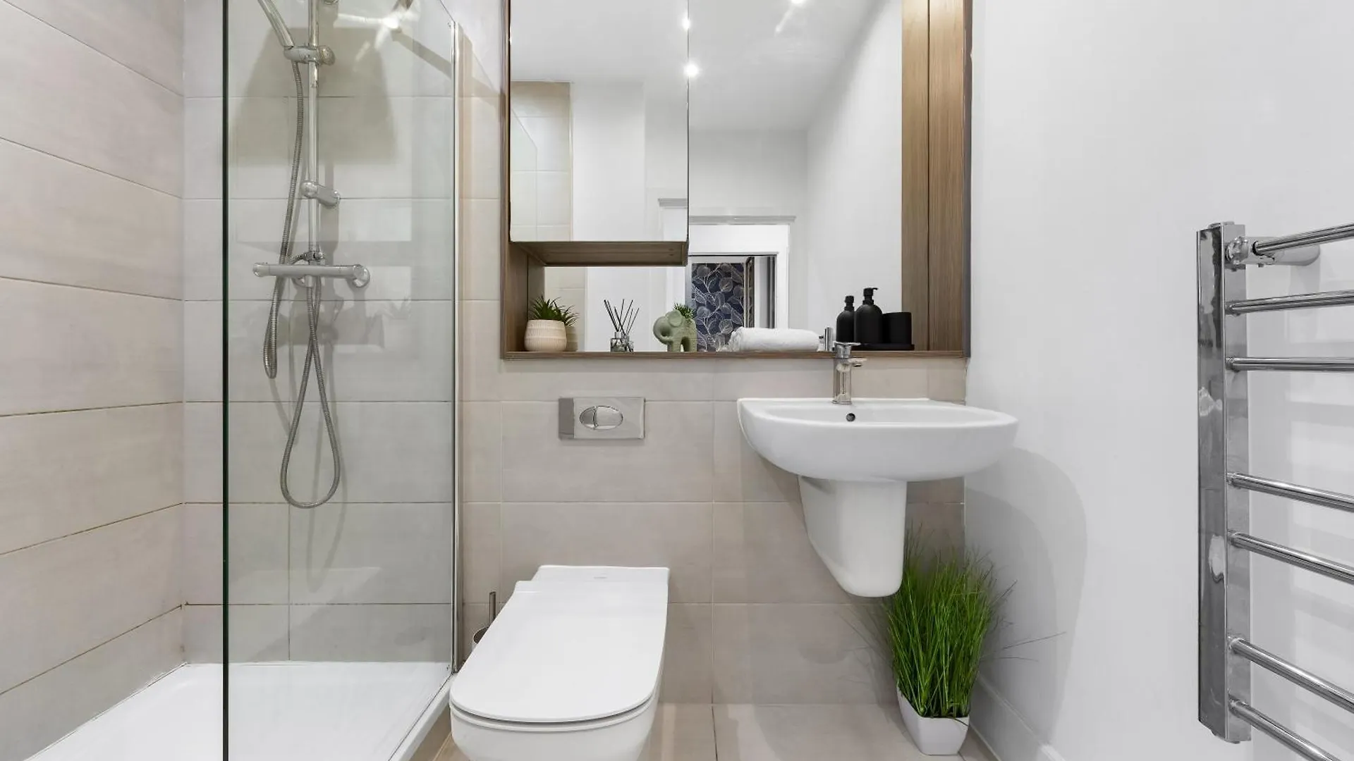 Charming 1-Bed Apartment In London United Kingdom